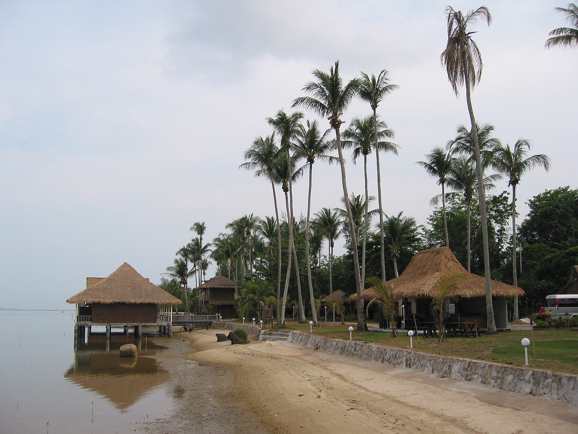 Kawasan pesisir dan resor Bintan