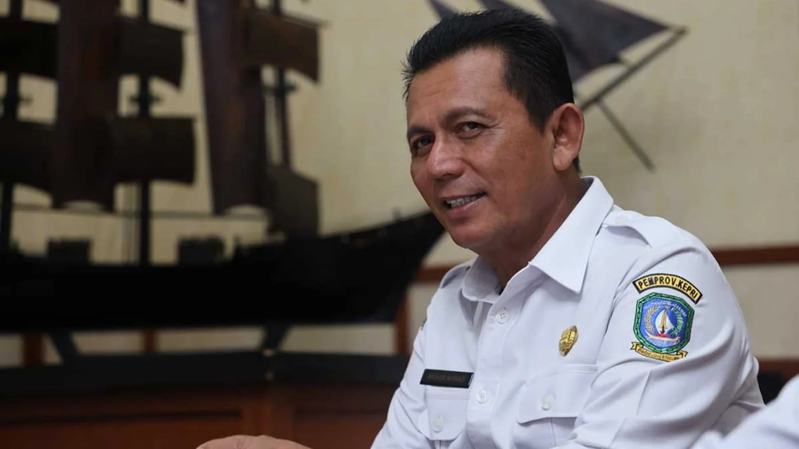 Gubernur Kepri Ansar Ahmad memberikan keterangan mengenai usulan FTZ menyeluruh.